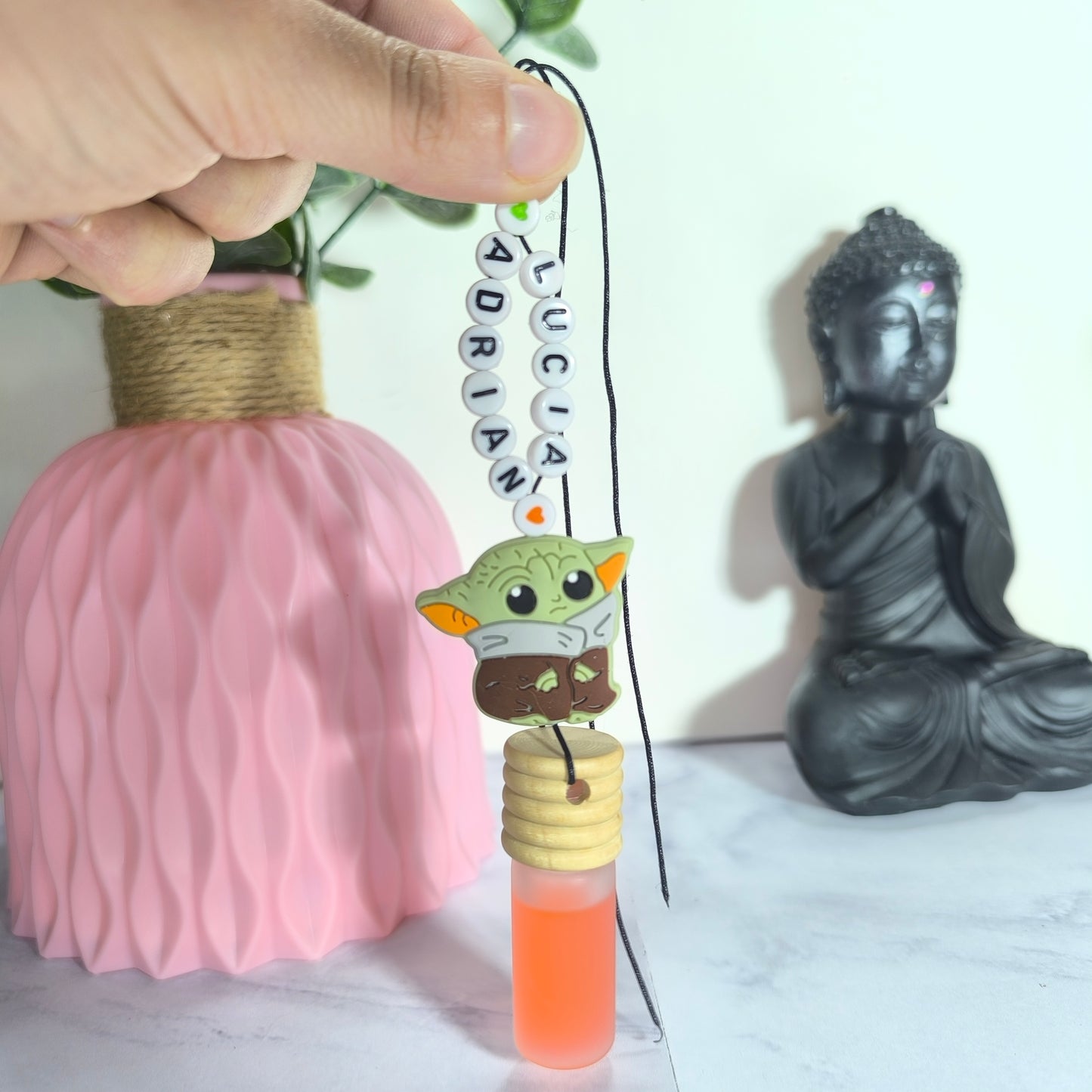 Ambientador Baby Yoda Personalizado para Parejas – Recargable