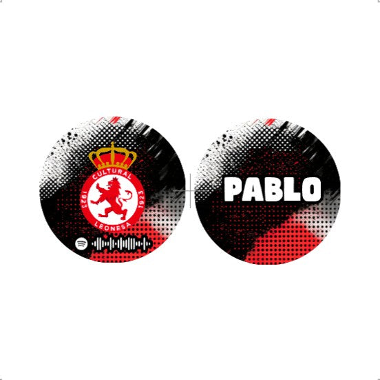 Llavero de fútbol personalizado con escudo, himno en código Spotify y nombre