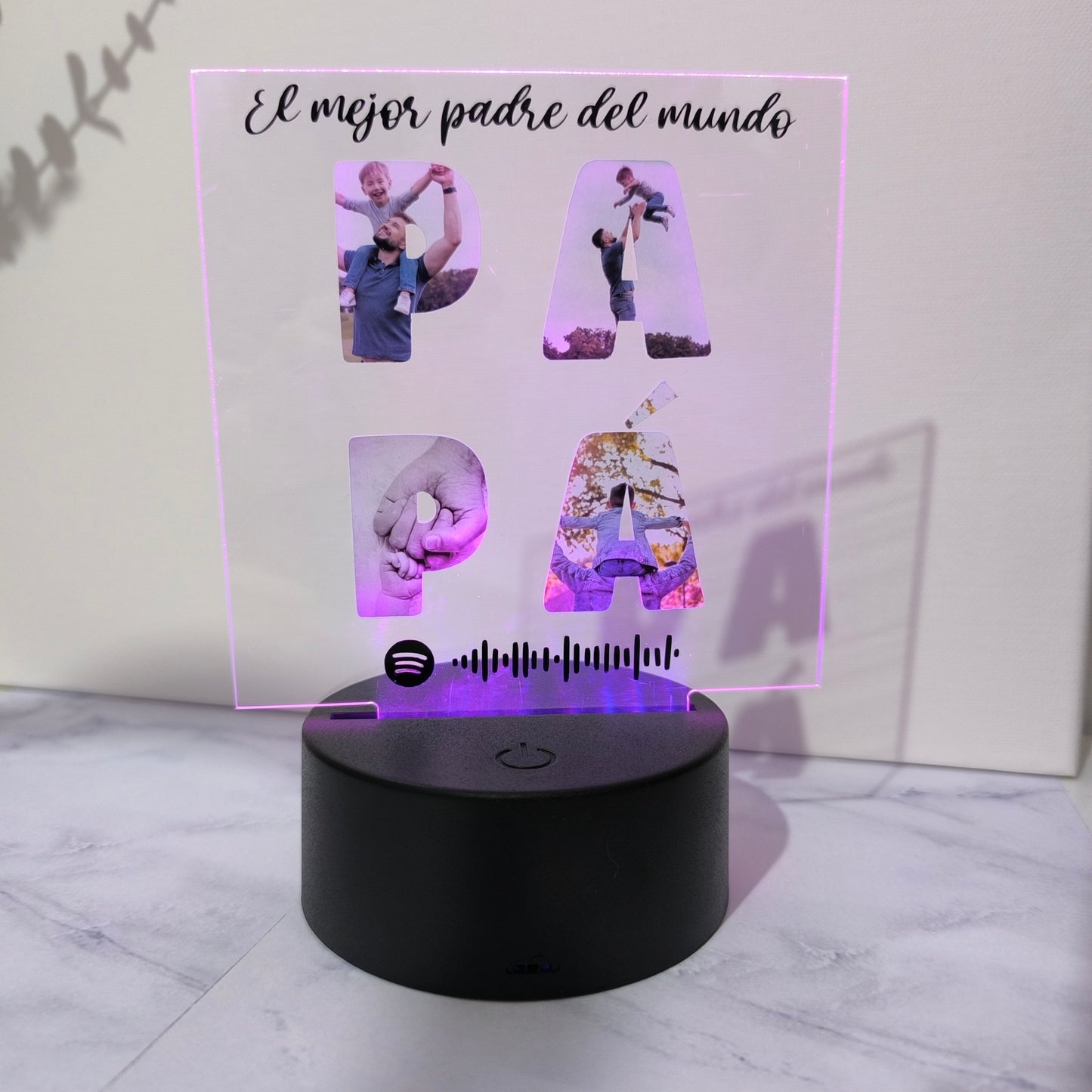 Lámpara personalizada Día del Padre con fotos y código Spotify
