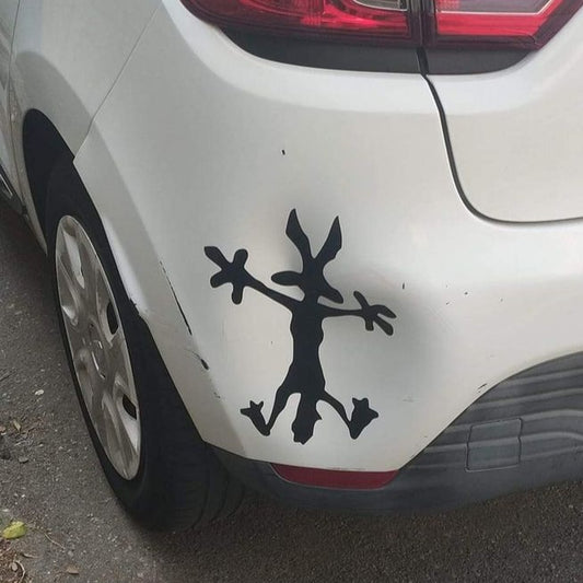 Vinilo decorativo coyote estampado – Ideal para disimular golpes del coche