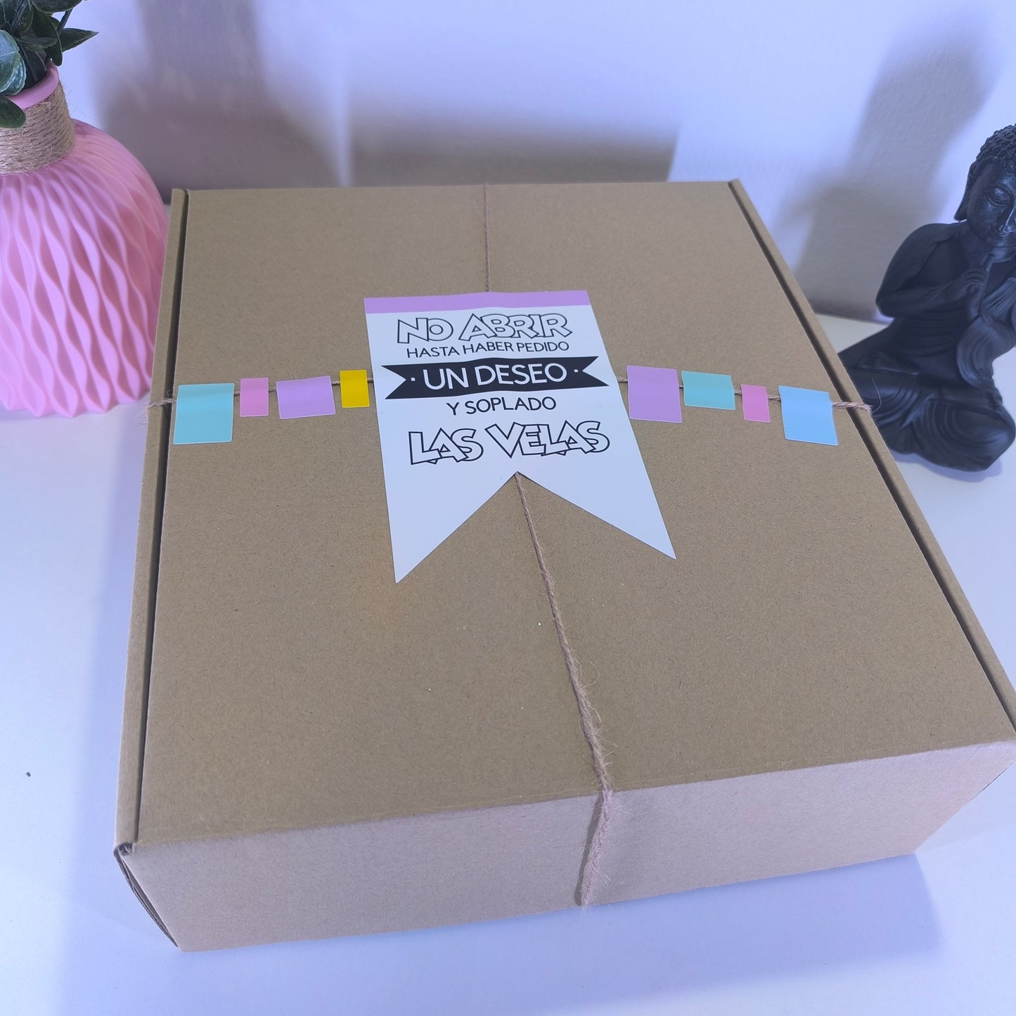 Caja de chuches especial cumpleaños personalizada con nombre y fotos