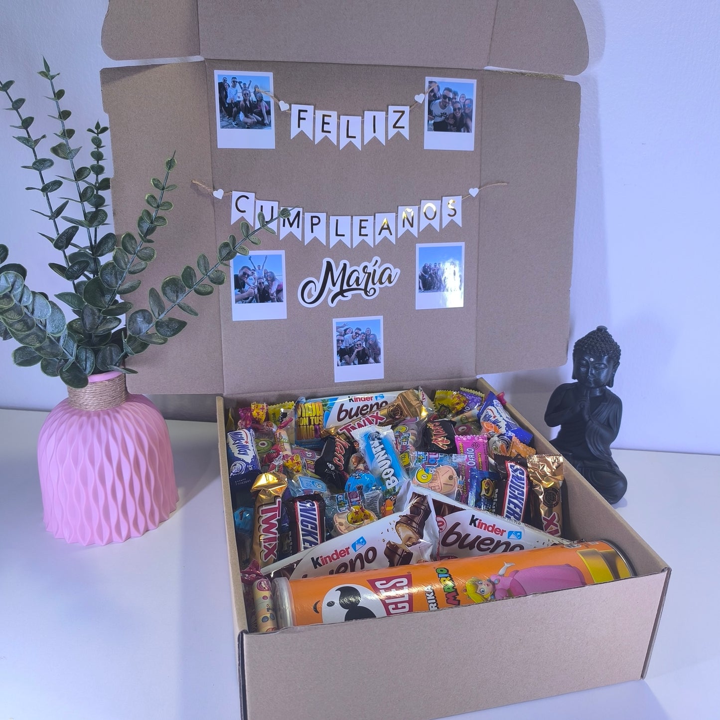 Caja de chuches especial cumpleaños personalizada con nombre y fotos